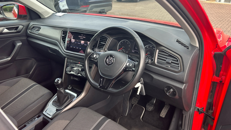 Volkswagen T-Roc 1.5 TSI EVO SE 5dr Petrol Hatchback